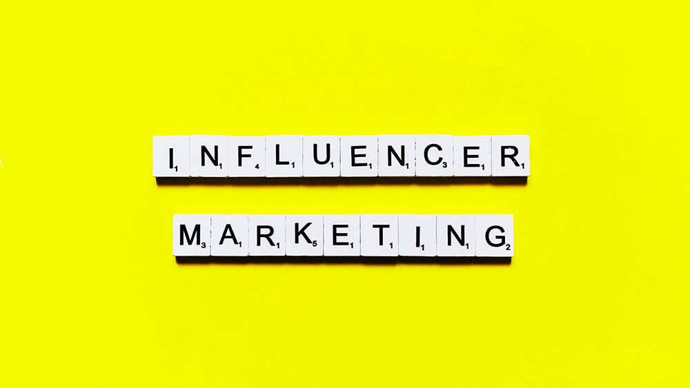 Influencers are digital trendsetters. |