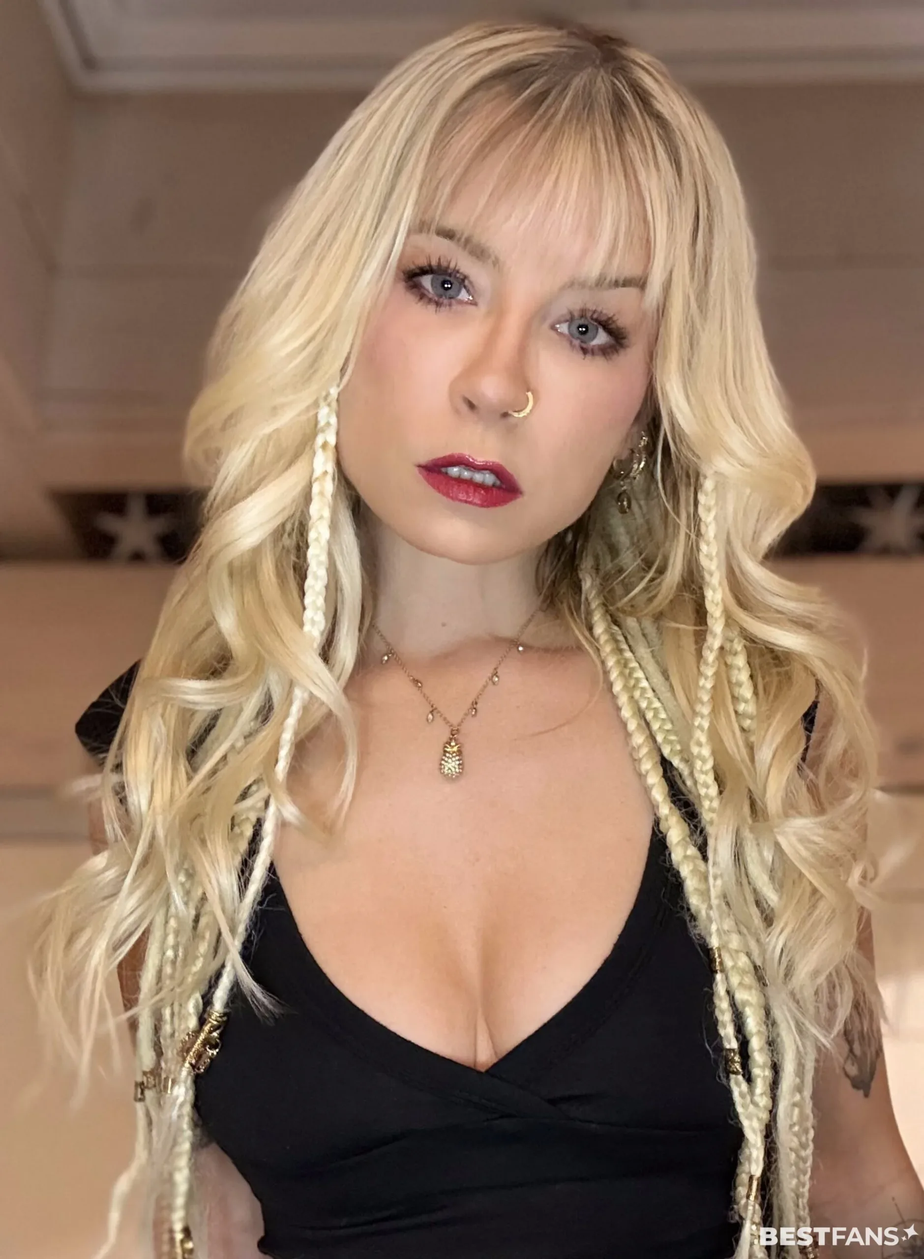 selbstgemacht und vom profi: erotische fotos von mia julia!